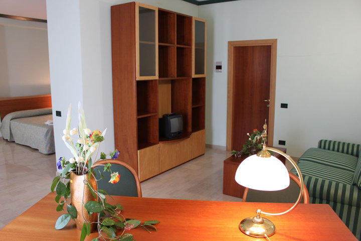Casa Per Ferie Benedetto XIII Hotel Gravina in Puglia Pokój zdjęcie